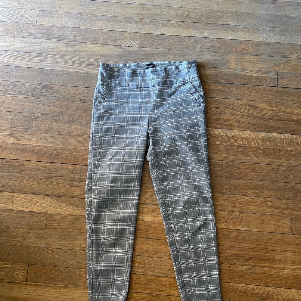 Soho Gray Straight Leg Pants with Plaid Pattern